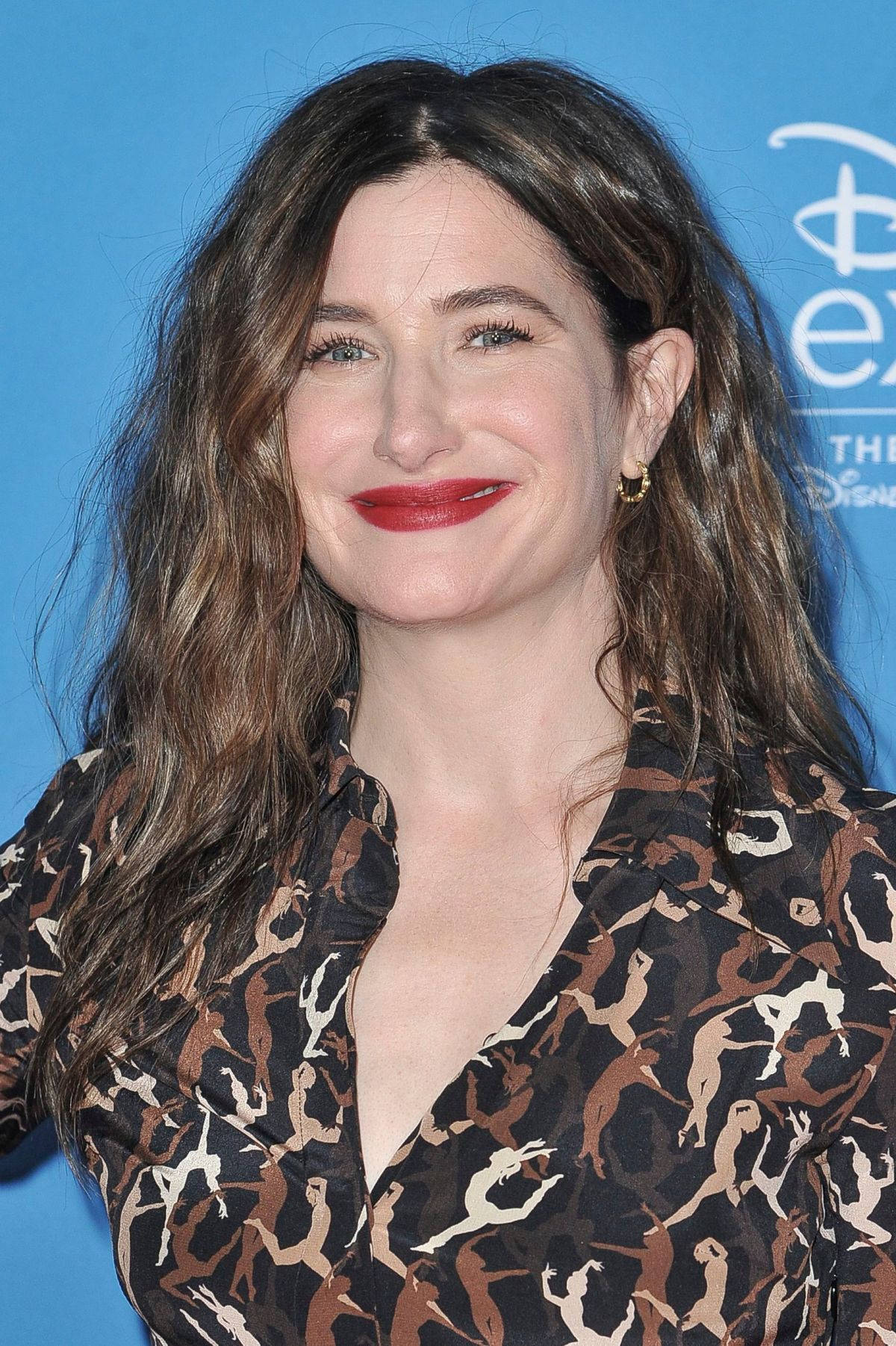 Kathryn Hahn Hollywood Star Wallpaper