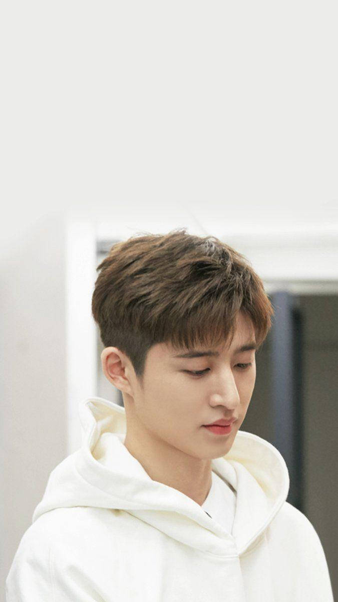 Kim Hanbin White Hoodie Wallpaper