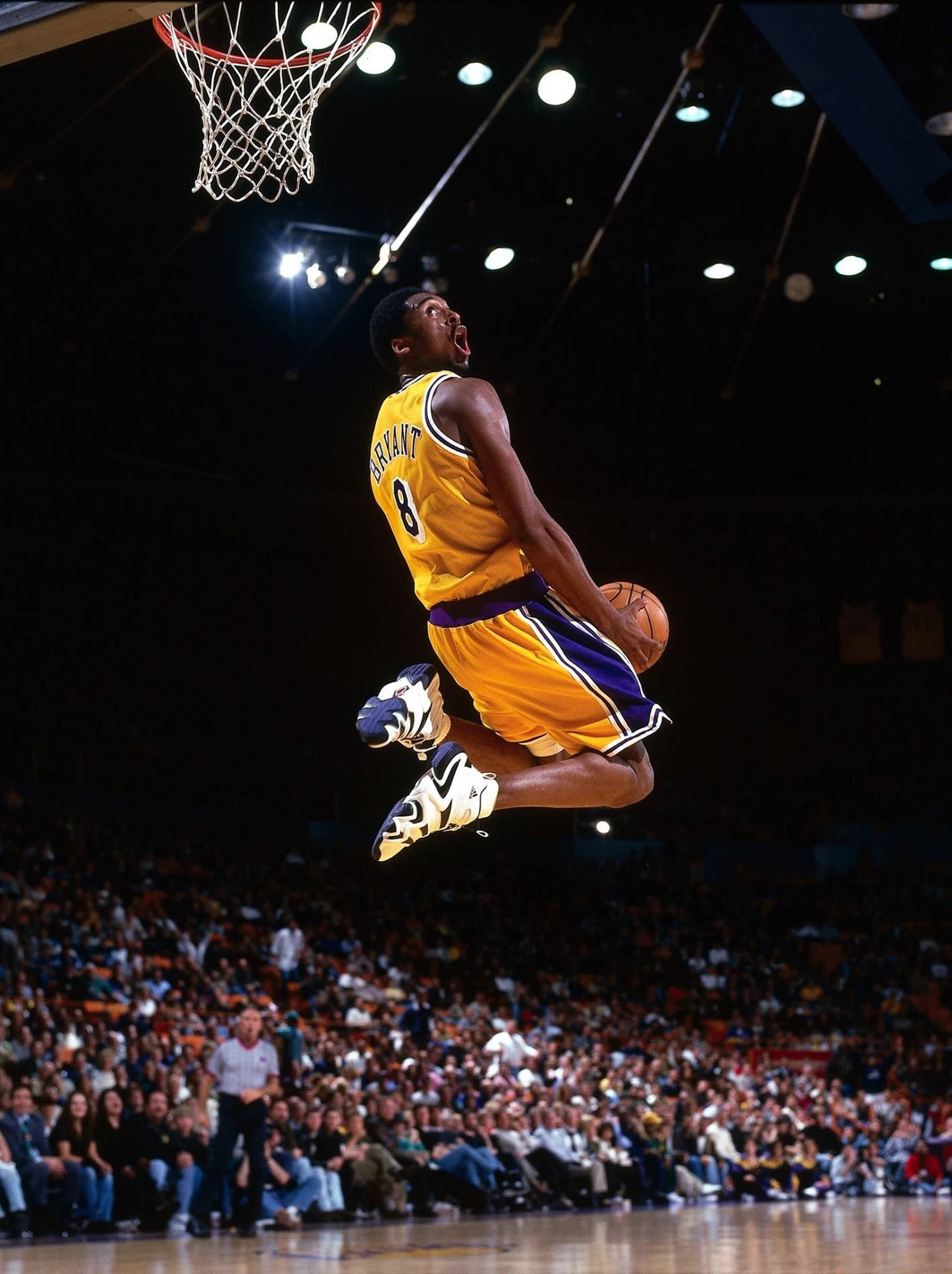 Kobe Bryant Cool Mid-jump Wallpaper