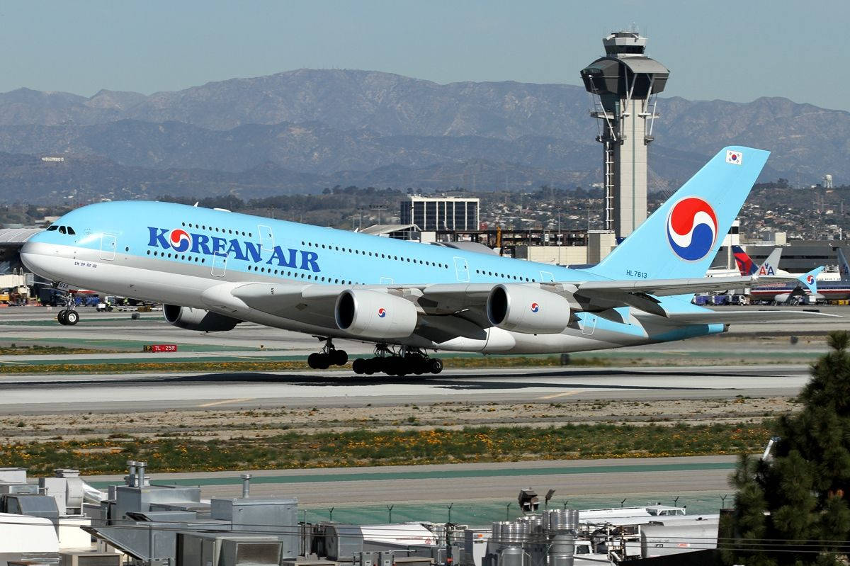 Korean Air A380-800 In Airport Wallpaper