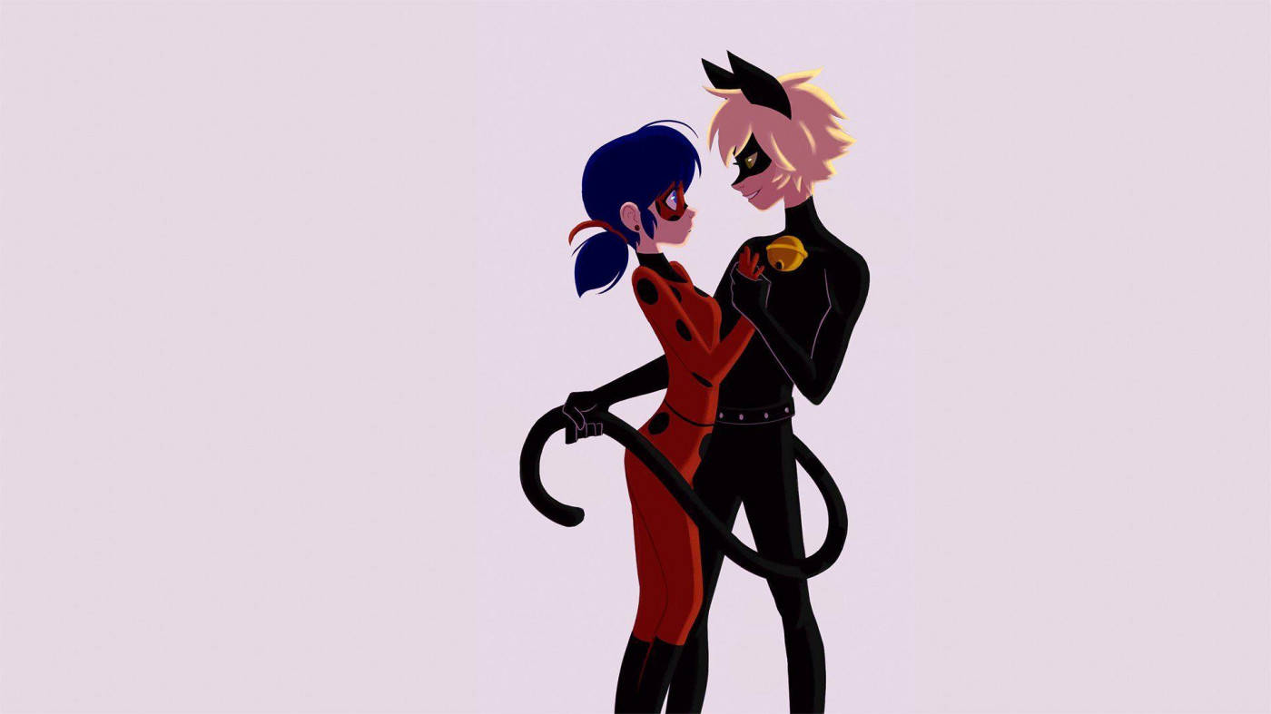 Ladybug And Cat Noir Holding Hands Wallpaper