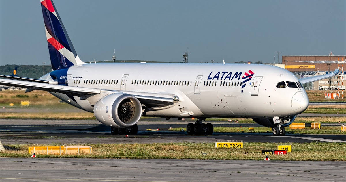 Latam Airlines Plane In Runway Wallpaper