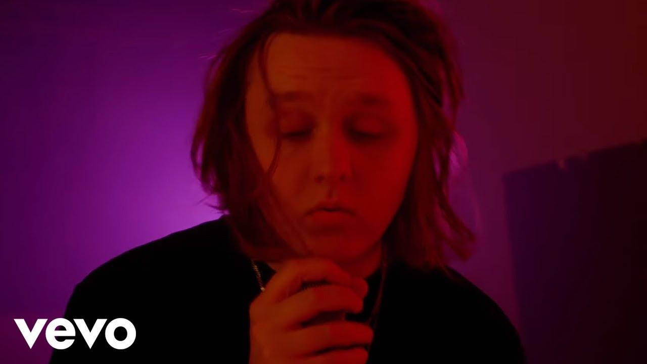 Lewis Capaldi On Vevo Wallpaper