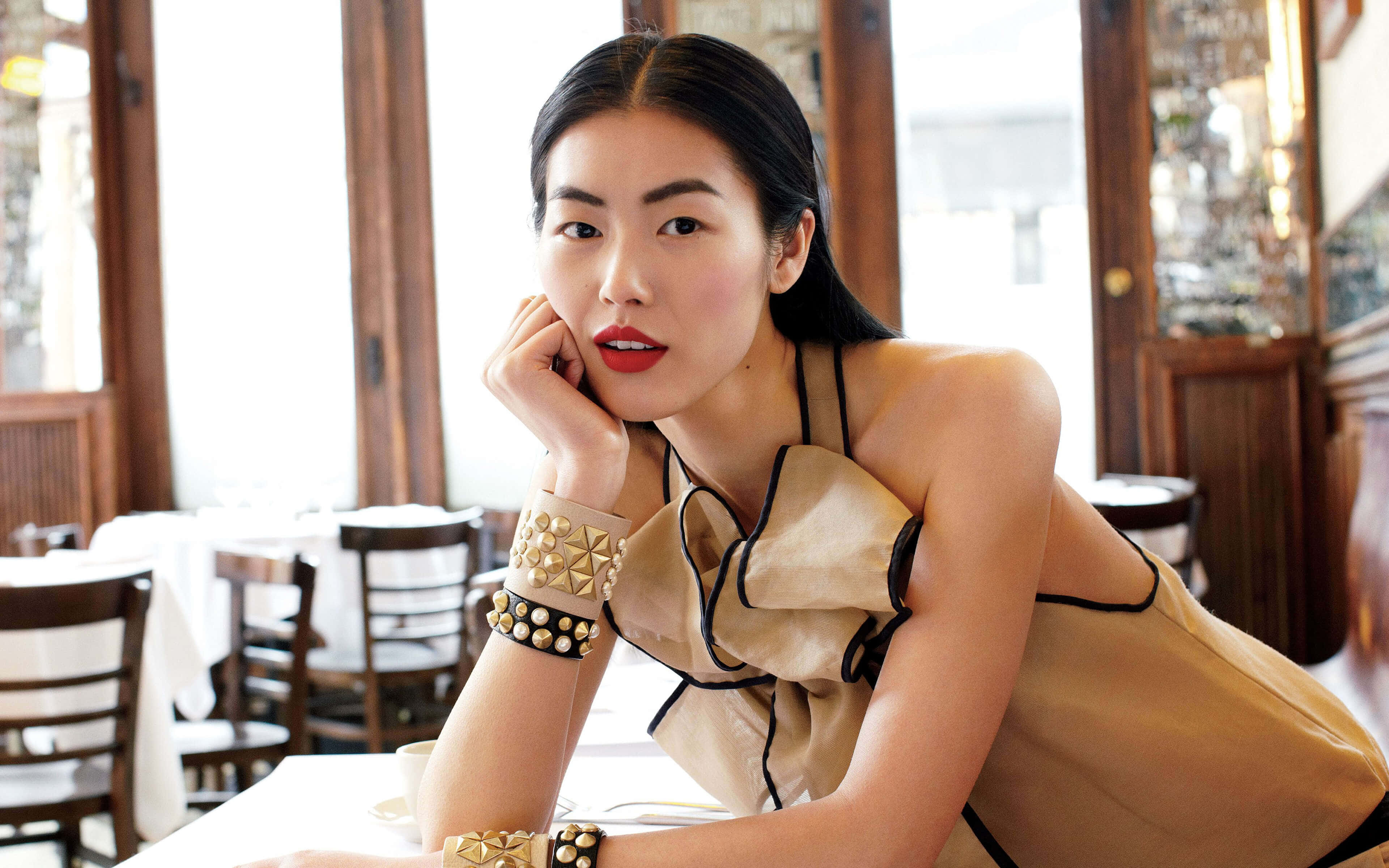 Liu Wen, Elegance Personified Wallpaper