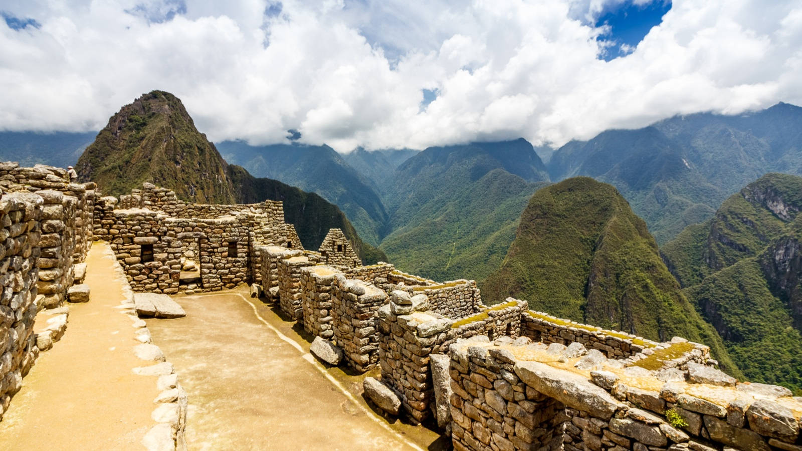 Machu Picchu, Peru Wallpaper