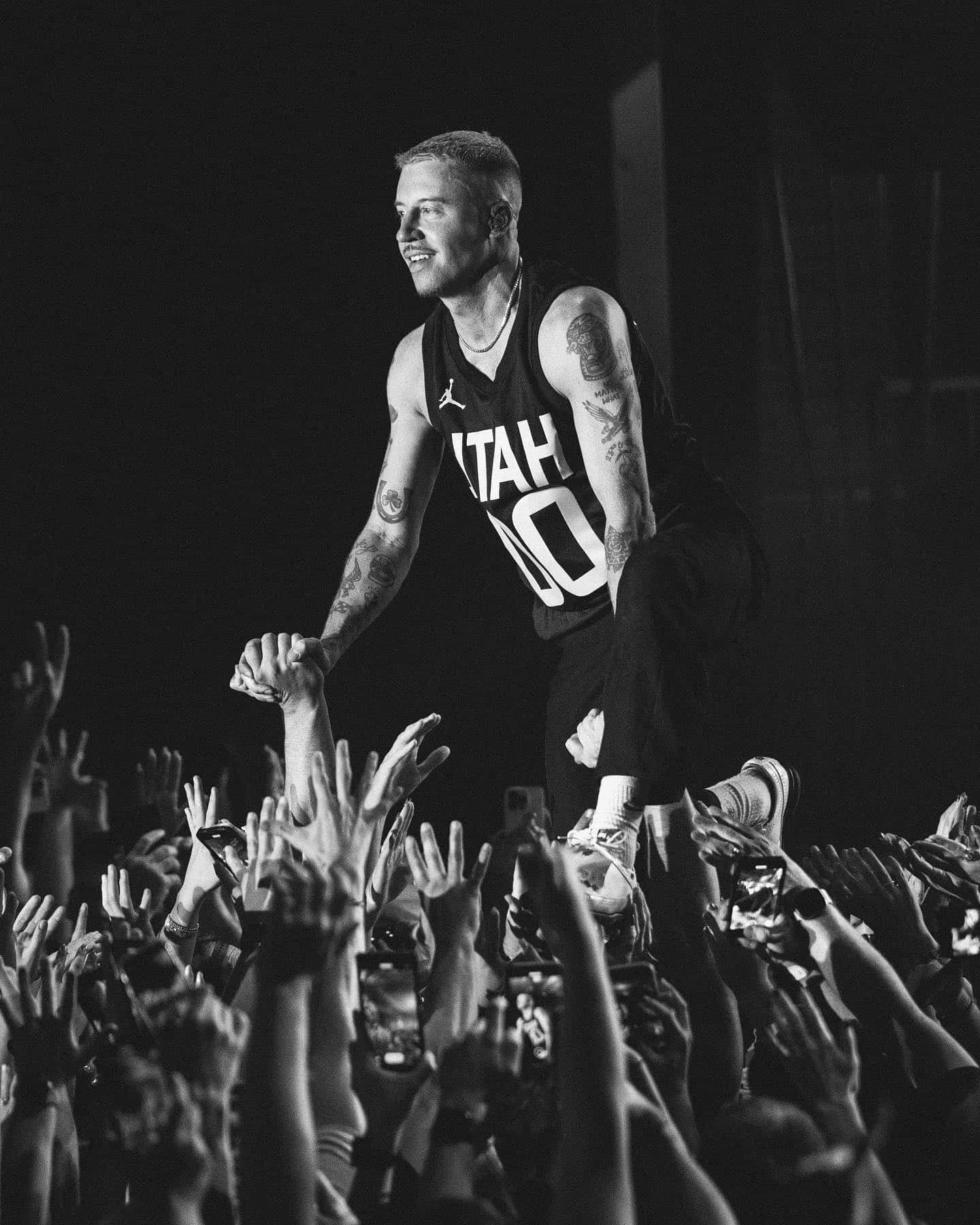 Macklemore Concert Moment Wallpaper