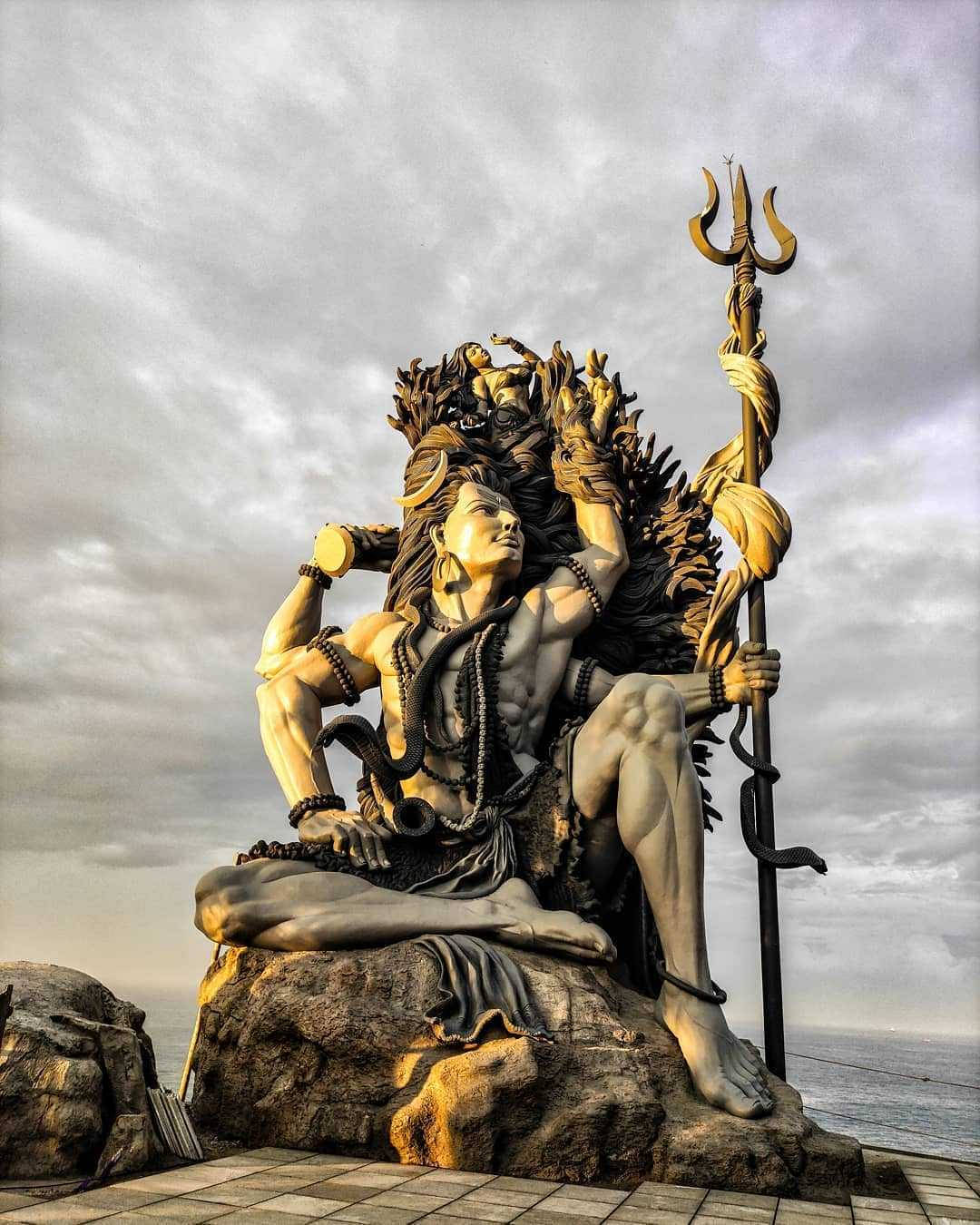 Mahakal Sculpture Sea Wallpaper