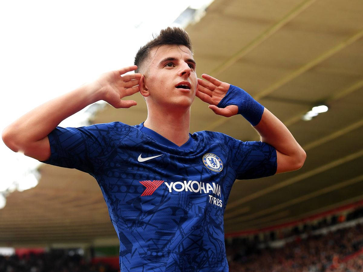 Mason Mount Hands Cupping Ears Wallpaper