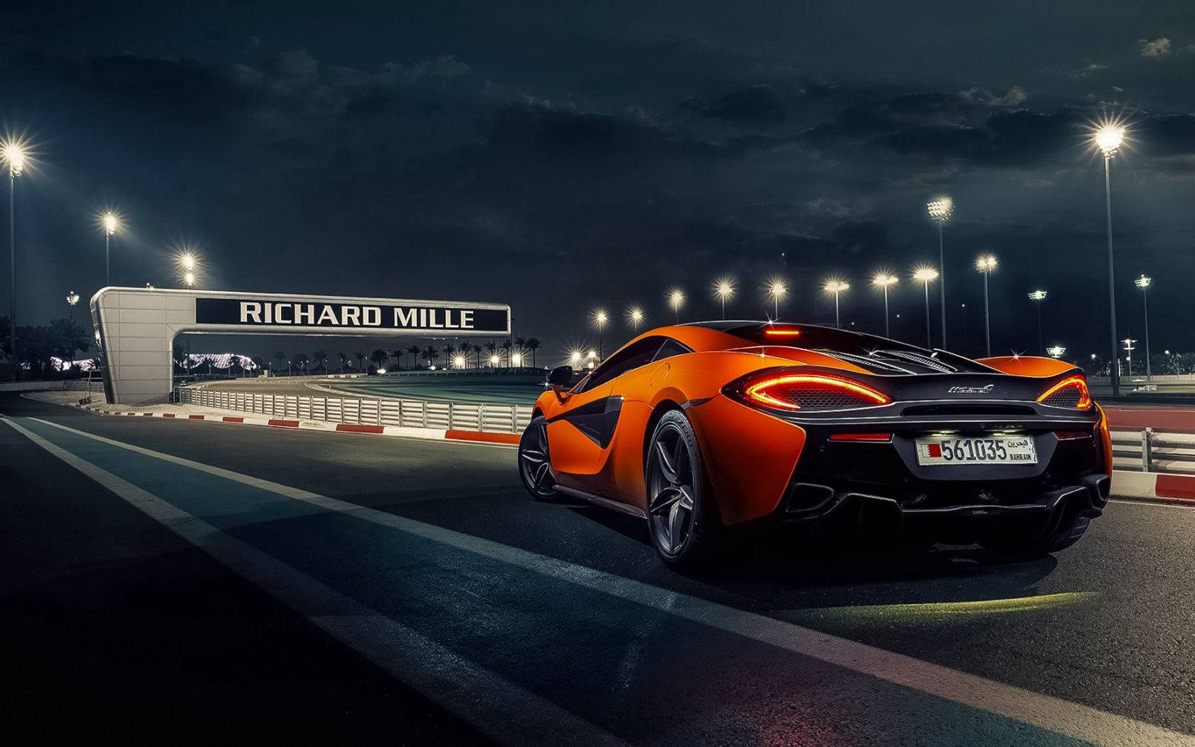 Mclaren 570s Race Track Wallpaper