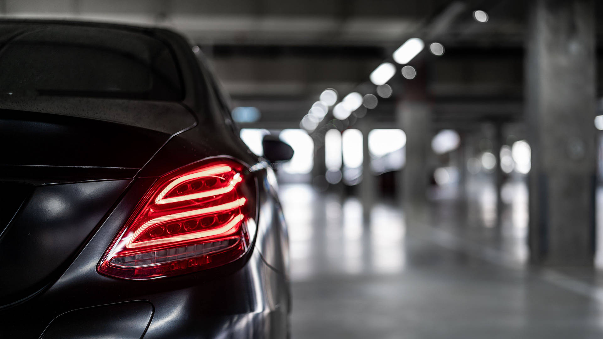 Mercedes Benz Car Red Taillight Wallpaper