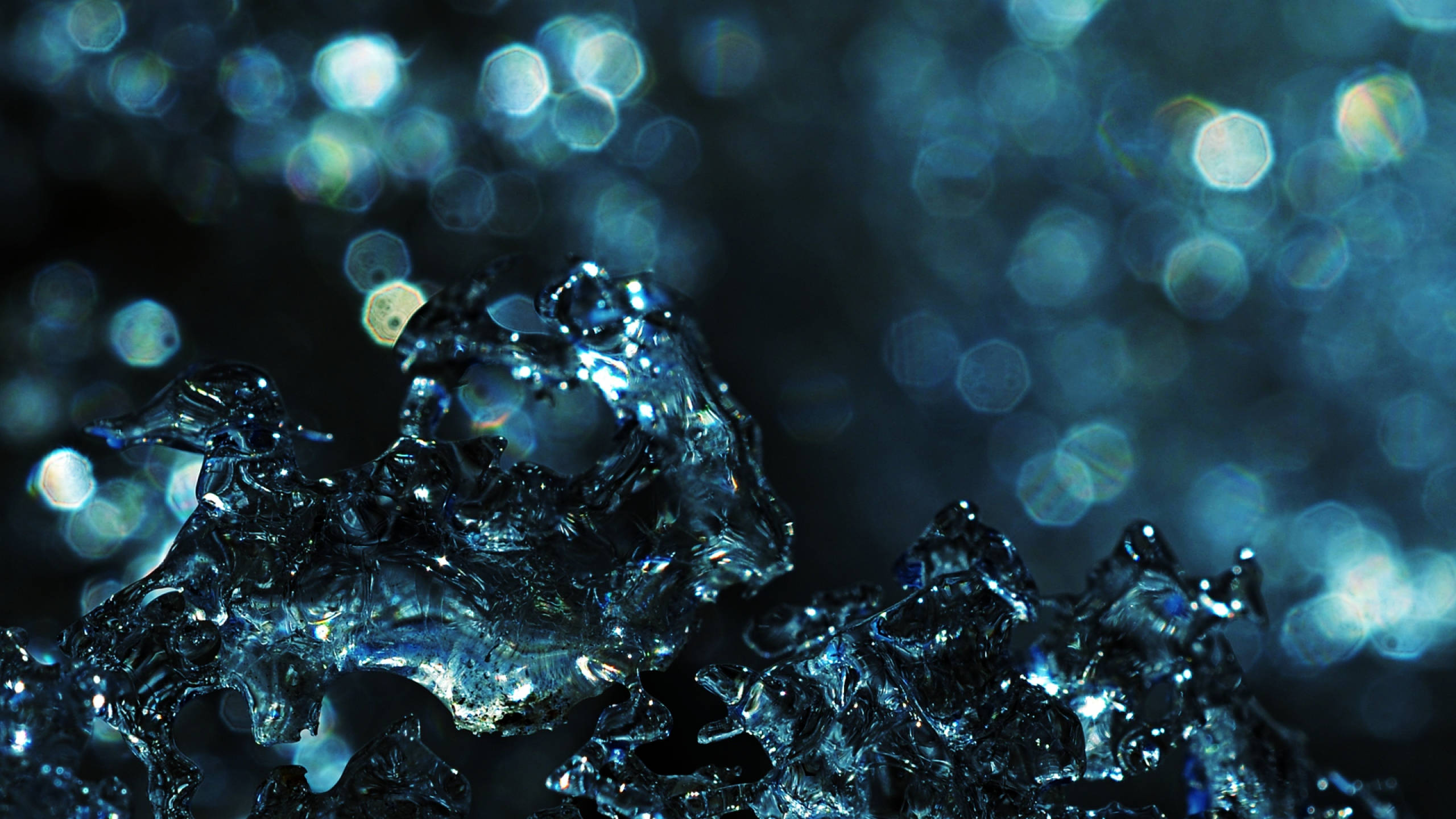 Mesmerizing 3d Water Jewel Wallpaper