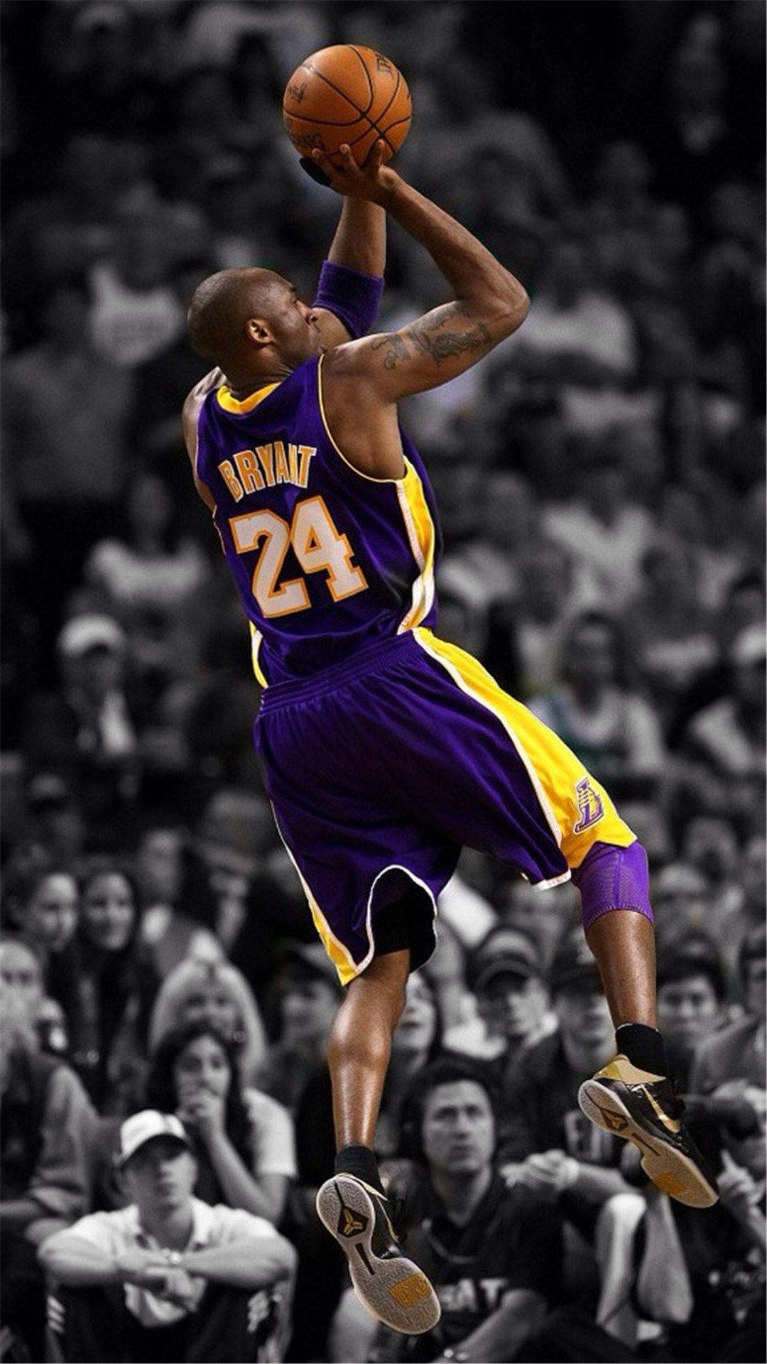 Mid-air Kobe Bryant Cool Wallpaper