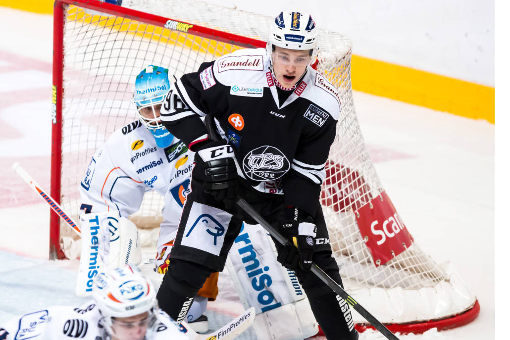 Mikko Rantanen Of Hc Tps Turku In An Intense Game Moment Wallpaper