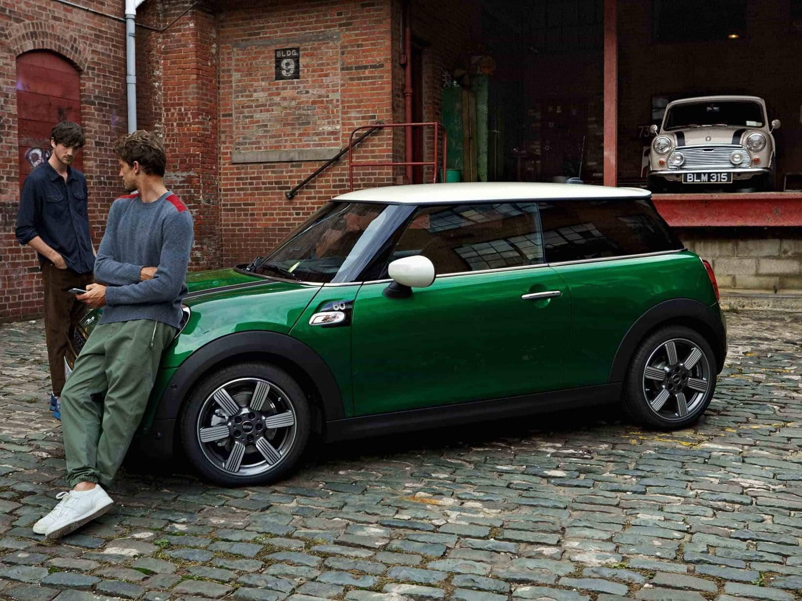 Mini Green Aesthetic On Cobblestone Wallpaper