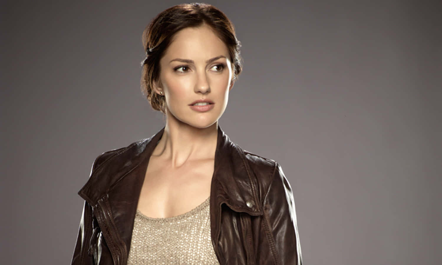 Minka Kelly Posing Elegantly At A Photoshoot Wallpaper