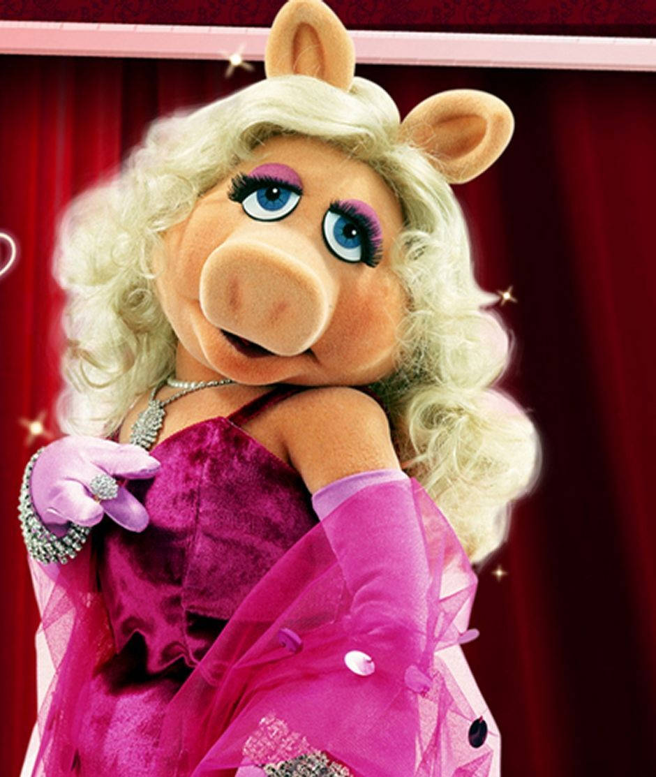 Miss Piggy Sassy Pose In Pink Wallpaper