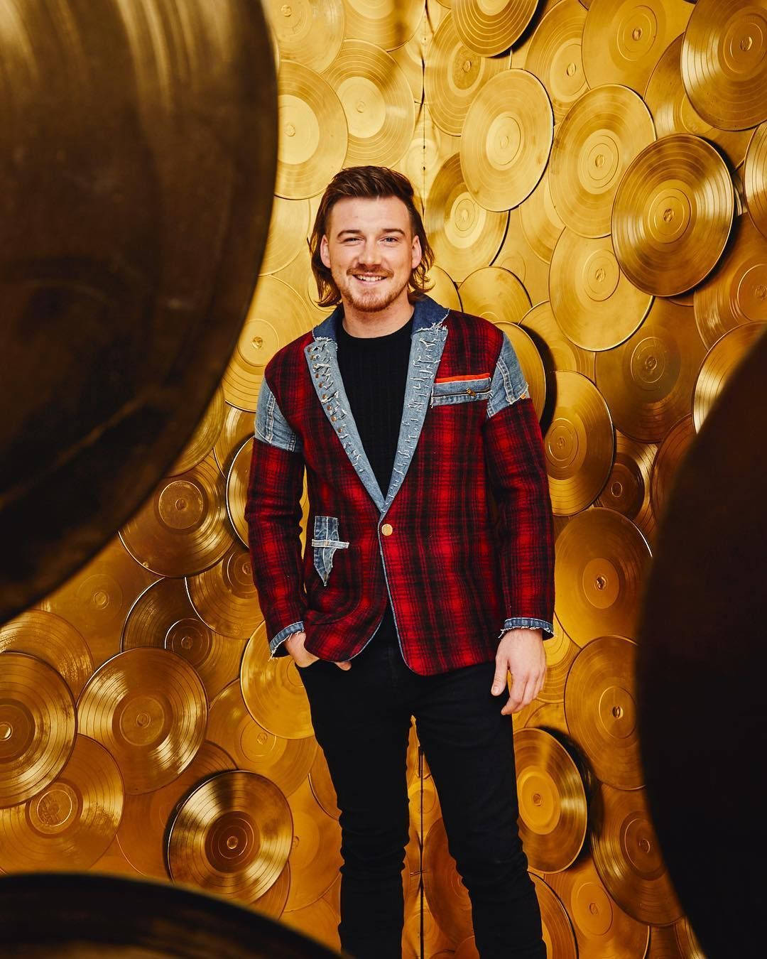 Morgan Wallen Golden Disc Wallpaper