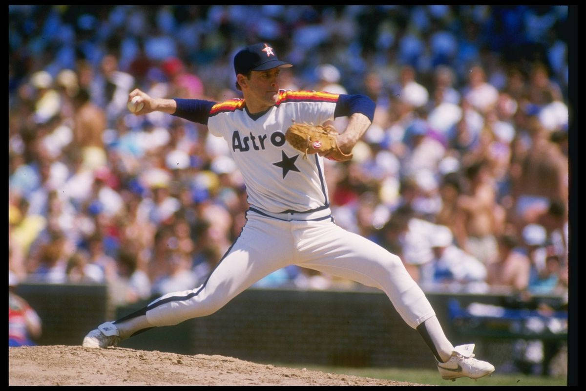 Nolan Ryan Wide Stance Pitch Wallpaper