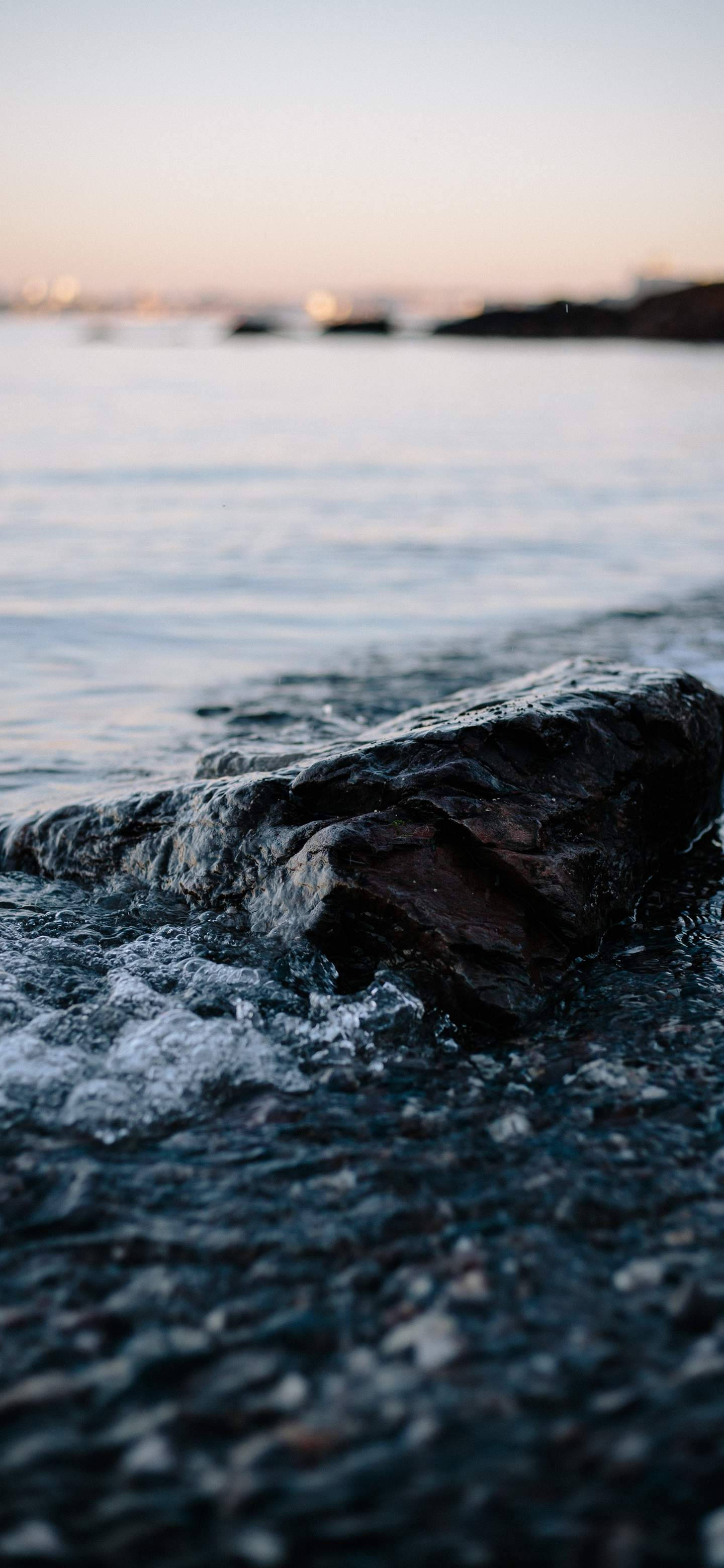 Oneplus 7 Pro Rock On Beach Wallpaper