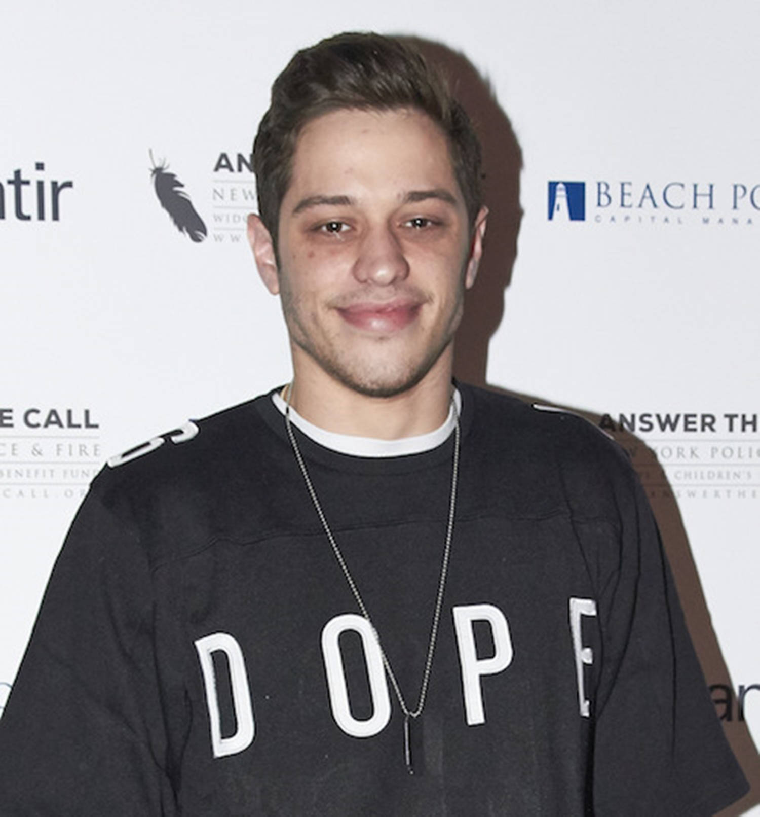 Pete Davidson Answer The Call Event Wallpaper