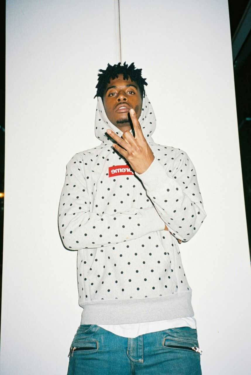 Playboi Carti Pfp In Polka Dots Wallpaper