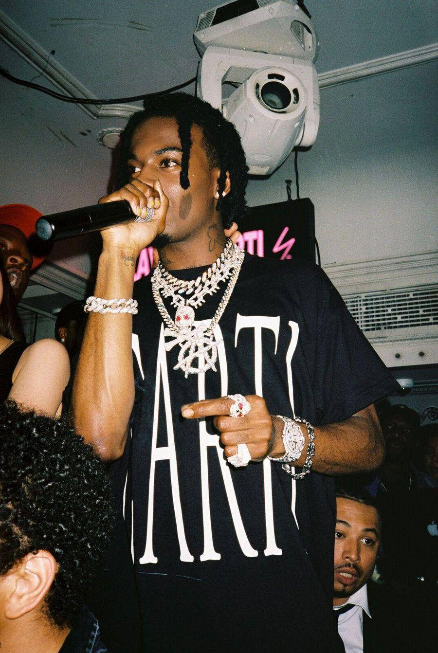 Playboi Carti Pfp Wears Carti Wallpaper