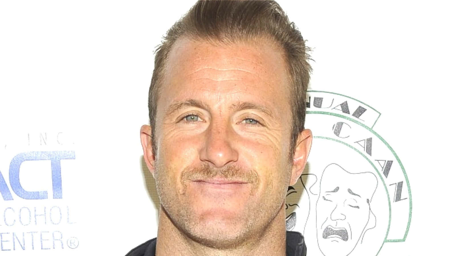 Portrait Of Renowned American Actor Scott Caan Wallpaper