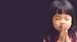 Prayer Young Girl Eyes Closed Wallpaper