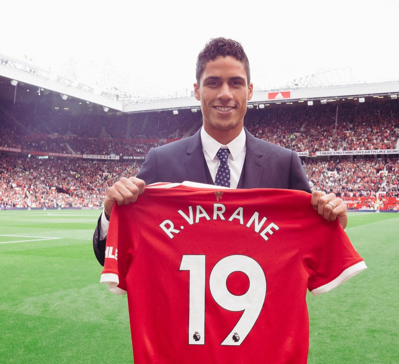 Raphael Varane Jersey Suit Wallpaper