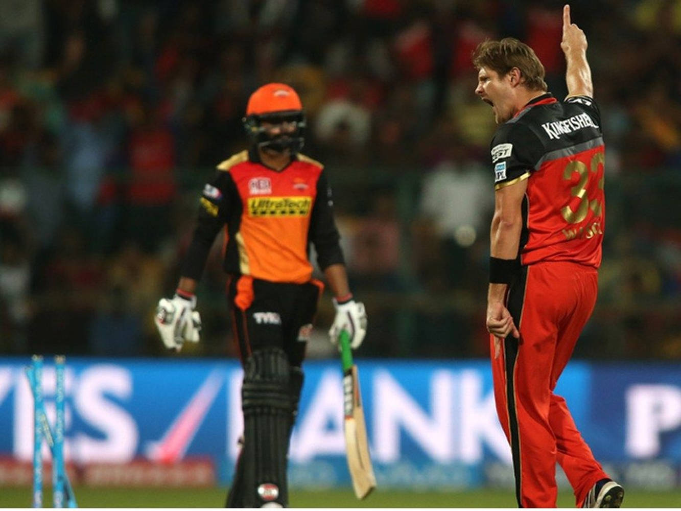 Rcb Fast Bowler Chris Morris Wallpaper