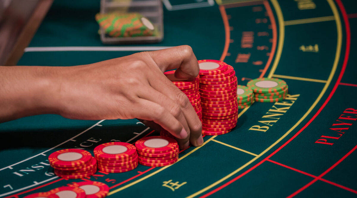 Red Poker Chips Worth $5 Casino Baccarat Table Game Wallpaper