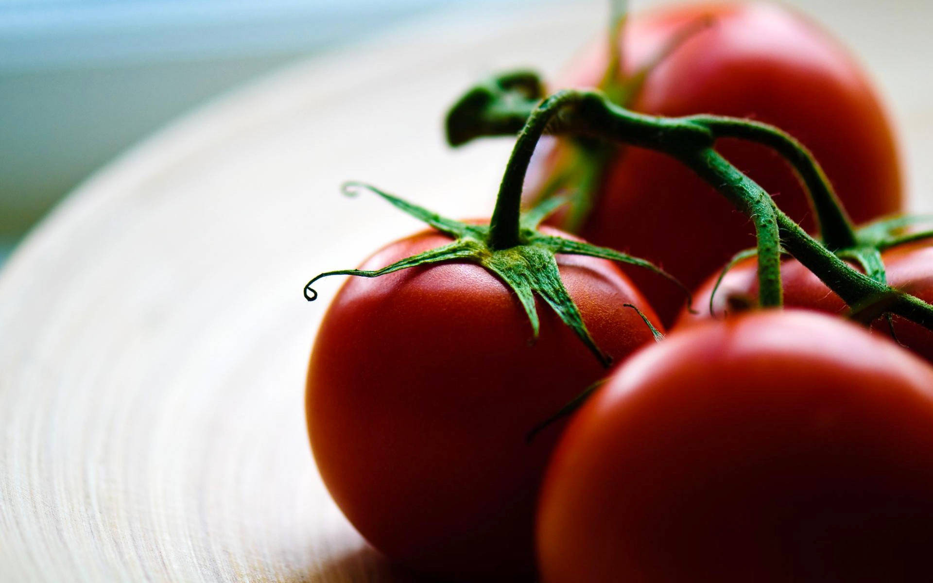 Red Tomato Fruits On Table Wallpaper