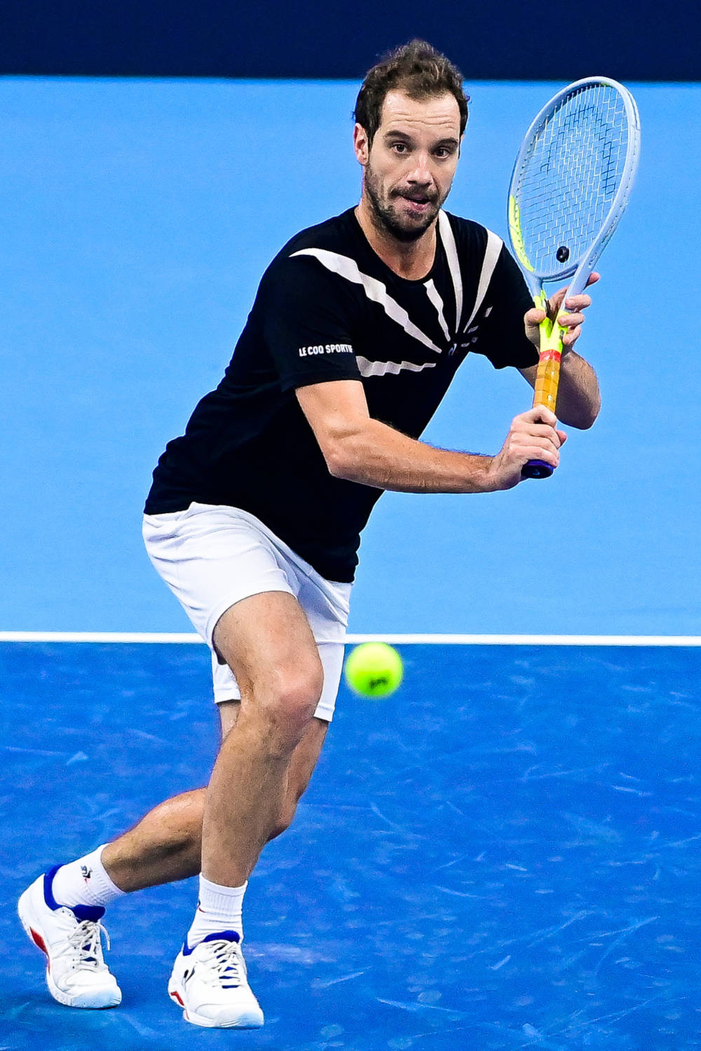 Richard Gasquet Running To Reach Ball Wallpaper