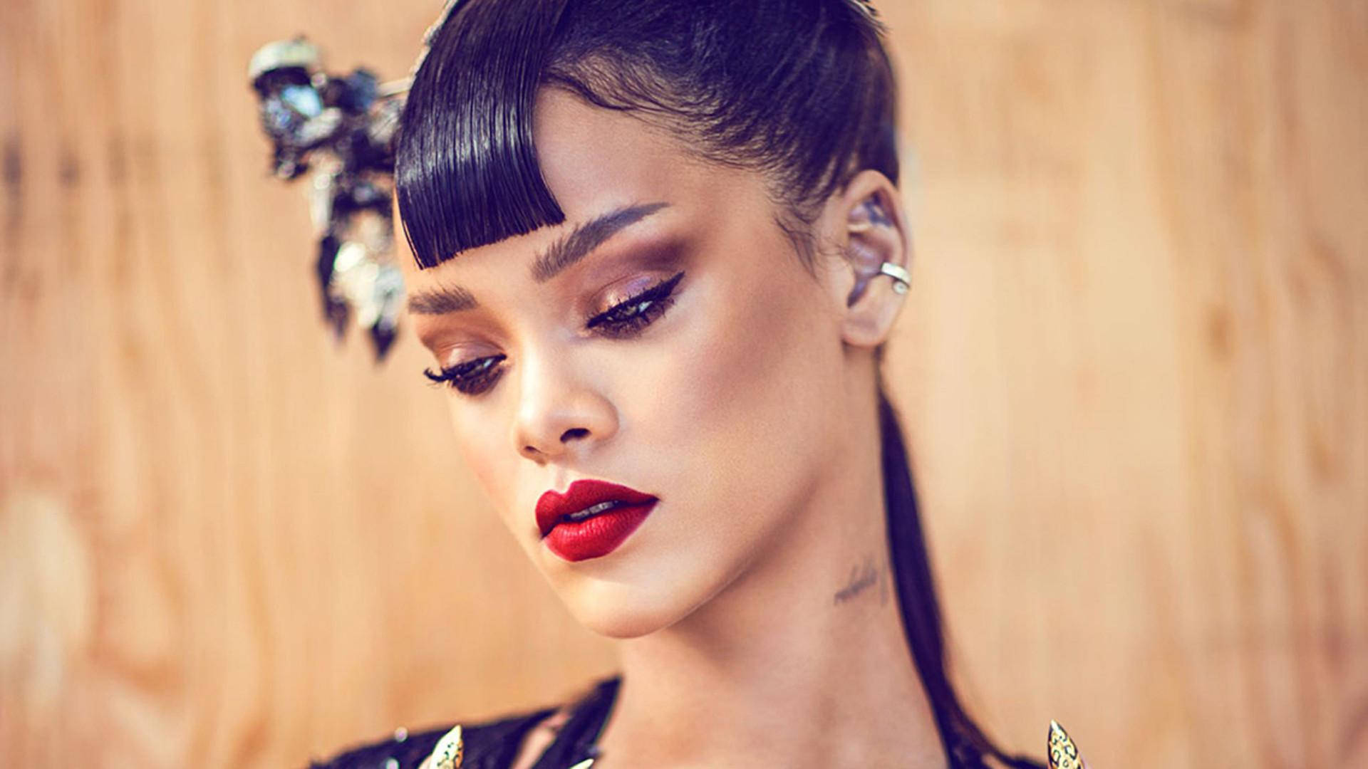 Rihanna Hd Looking Down Wallpaper