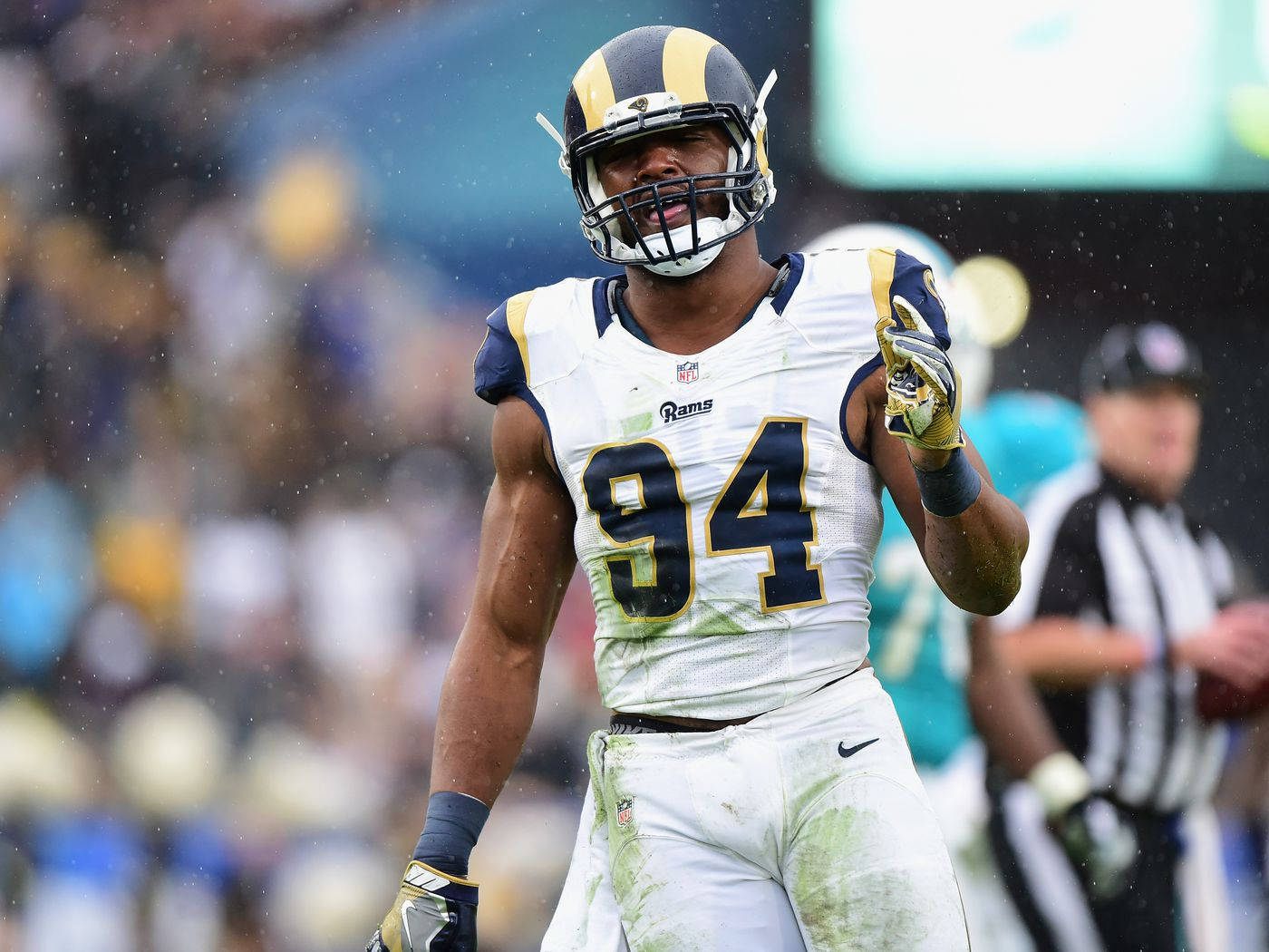 Robert Quinn Los Angeles Rams Uniform Wallpaper