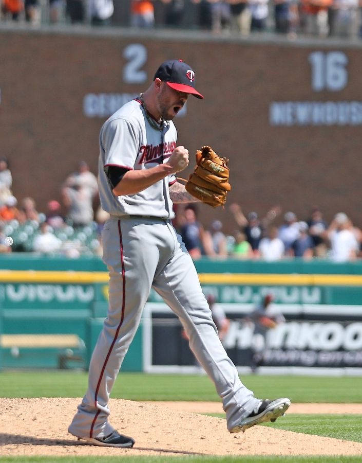 Ryan Pressly Walking And Celebrating Wallpaper