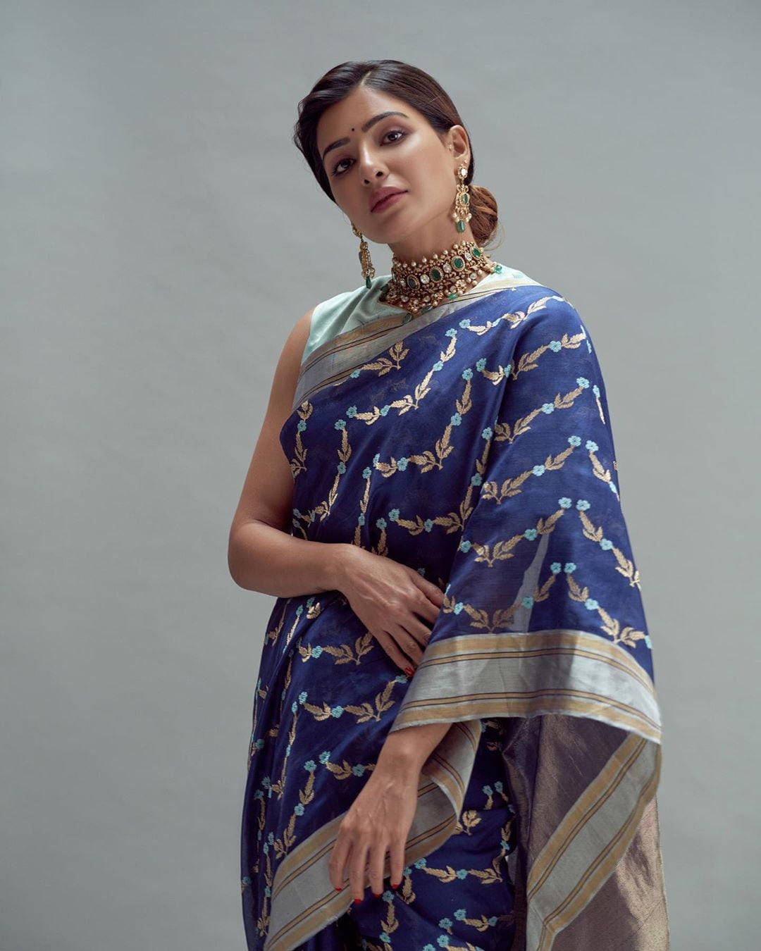 Samantha Cool Blue Saree Wallpaper