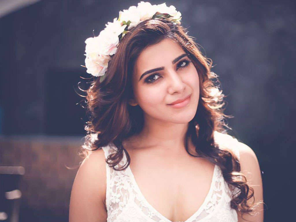 Samantha Cute Flower Crown Hd Wallpaper