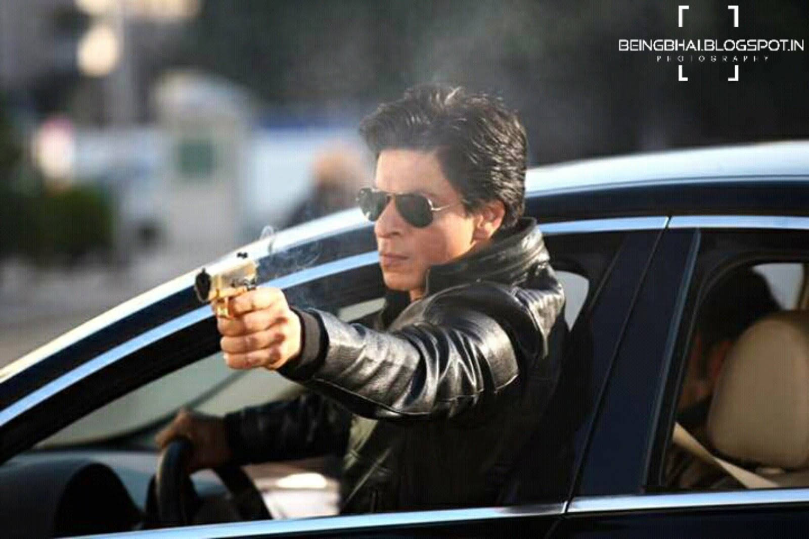 Shahrukh Khan Hd In Dilwale Wallpaper