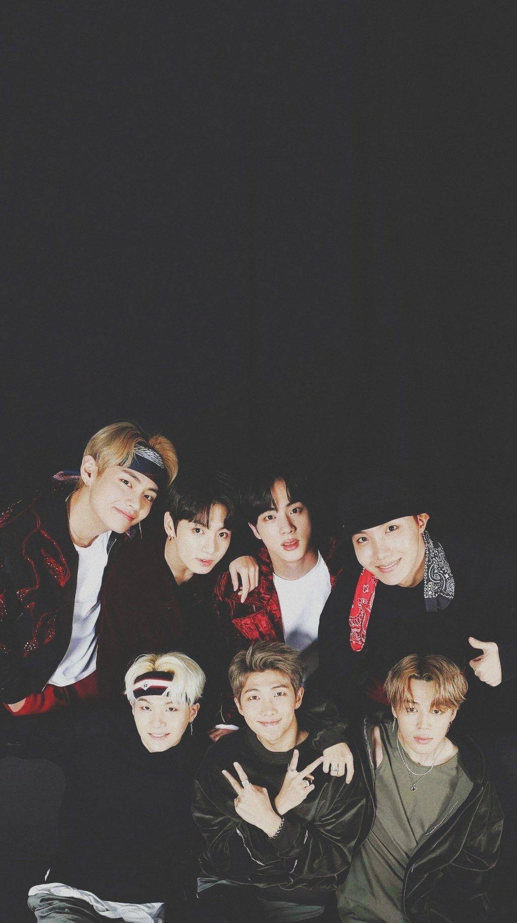 Simple Black Lockscreen Bts Wallpaper