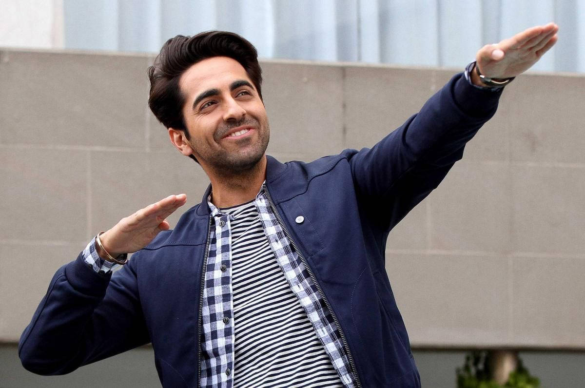 Smiling Ayushmann Khurrana Dabbing Wallpaper