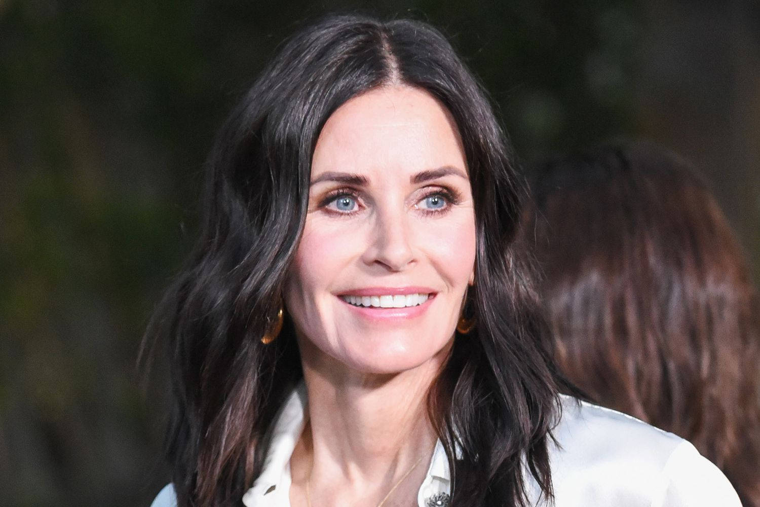 Smiling Courteney Cox Wallpaper