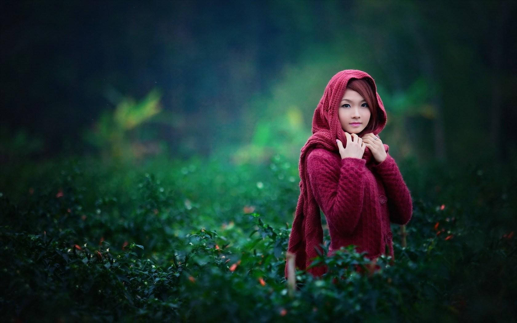 Solitary Child In A Cerise Dress Wallpaper