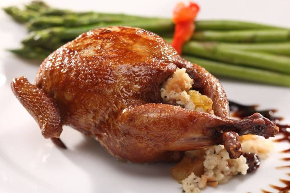 Stuffed Quail With Green Beans Wallpaper