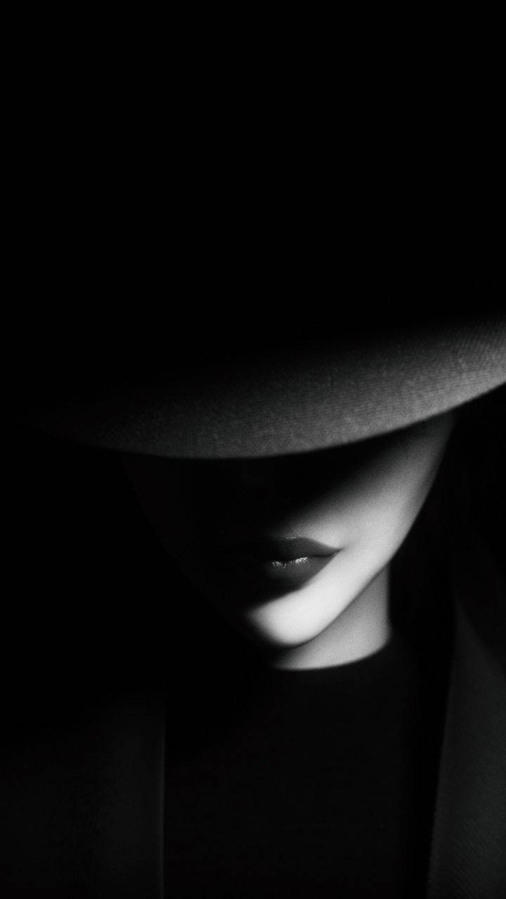 Stylish Black Silent Woman Wallpaper