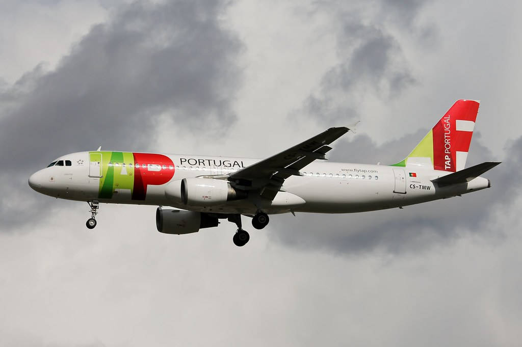 Tap Portugal Dark Grey Clouds Wallpaper