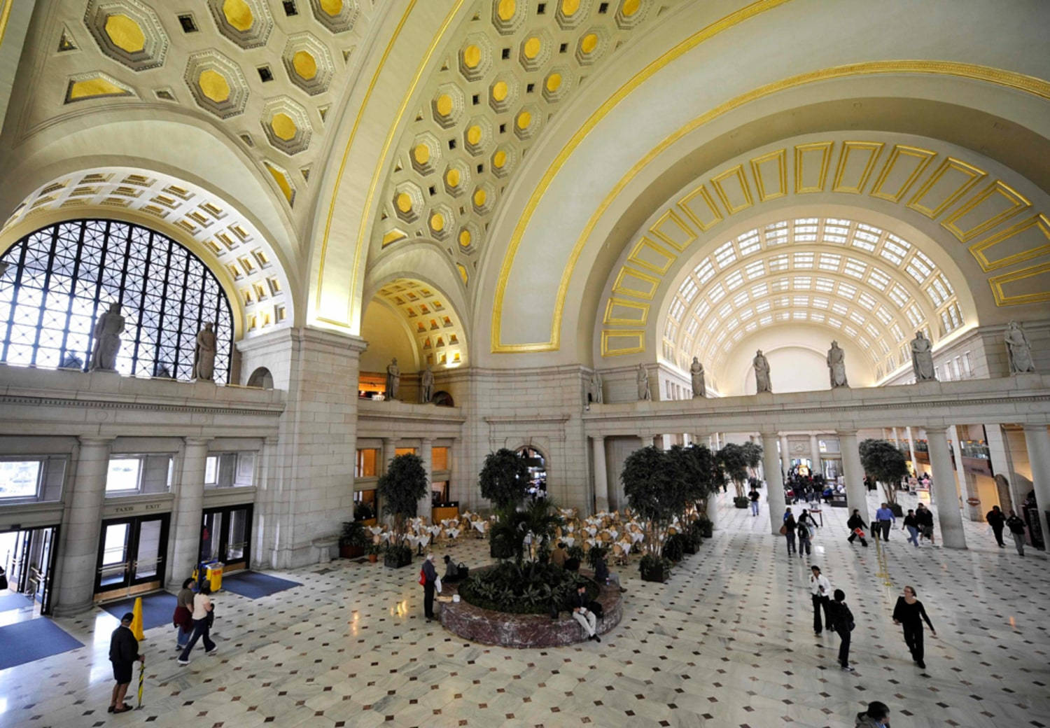 Tiled Floors Of Union Station Wallpaper