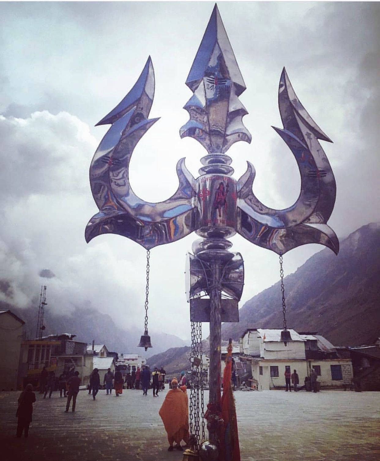 Trishul Shiny Sculpture Wallpaper