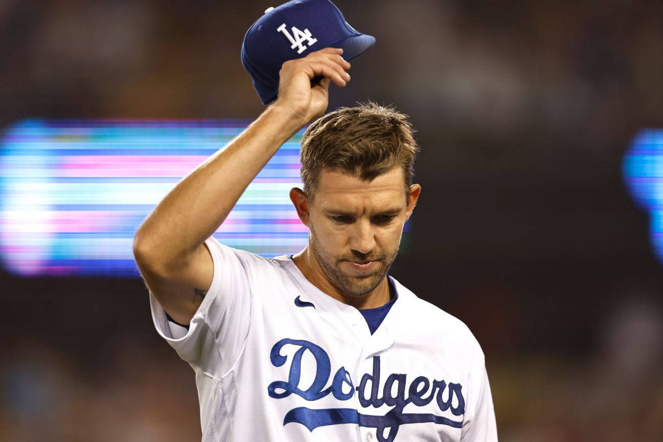 Tyler Anderson Removing Baseball Cap Wallpaper