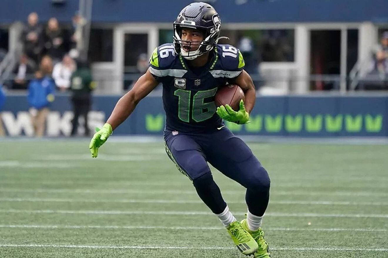 Tyler Lockett Football Player Seattle Seahawks Sports Wallpaper